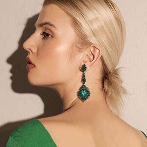 Green drop earrings A268